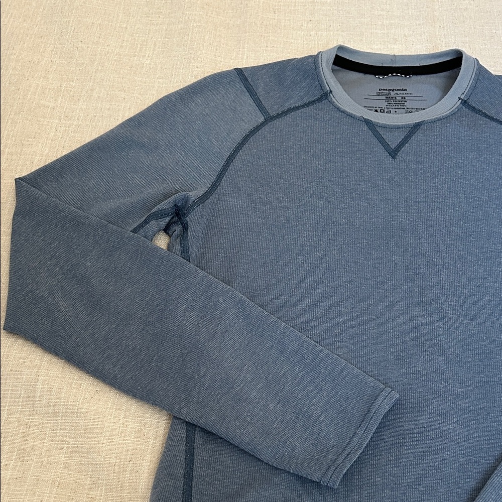 Patagonia Capilene 2 Lightweight Crew Long Sleeve Men's XS Blue Outdoor Hiking - Picture 3 of 11